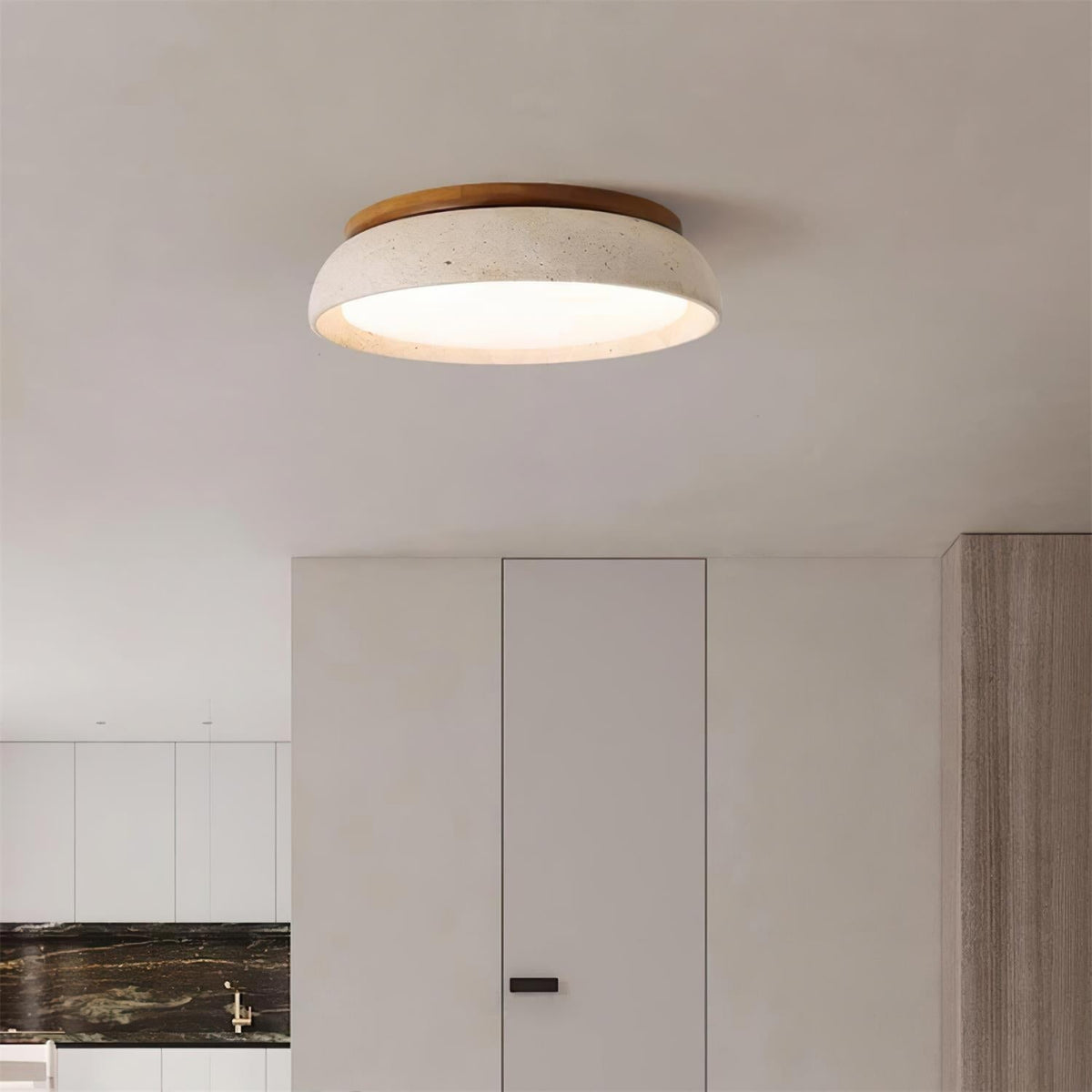 Ritta – Plafoniera LED in travertino – dettaglio 2